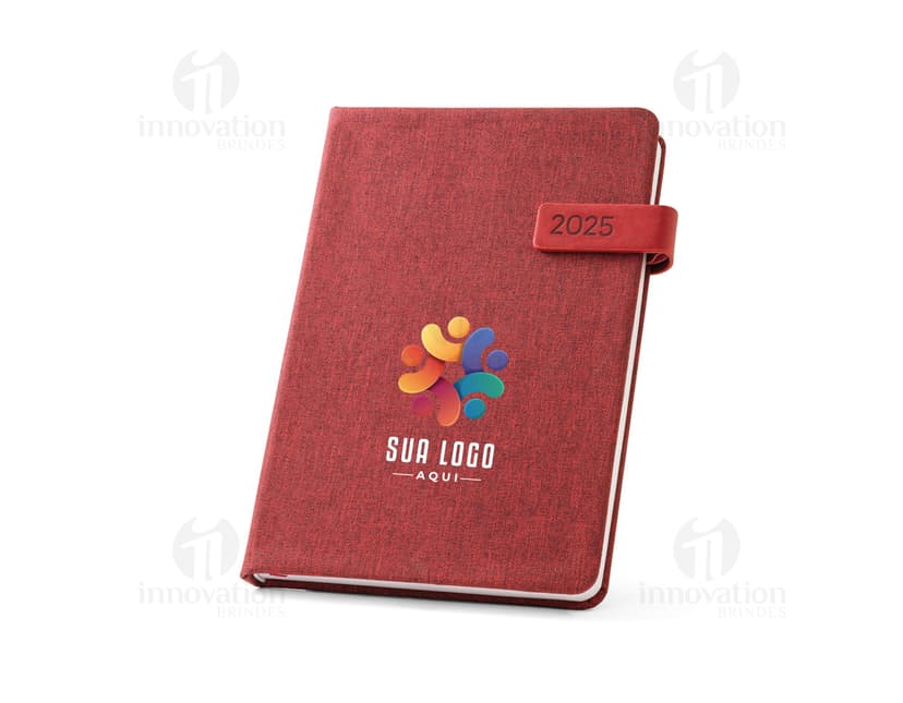Agenda A5 rPET fecho magnético suporte em branco com capa de couro amarela. Contém espaço para anotações, documentos, dinheiro e cartões. Design vintage e listrado. Ideal para organização pessoal e profissional.