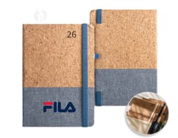 Agenda em cortiça e linho para o ano de 2026.
