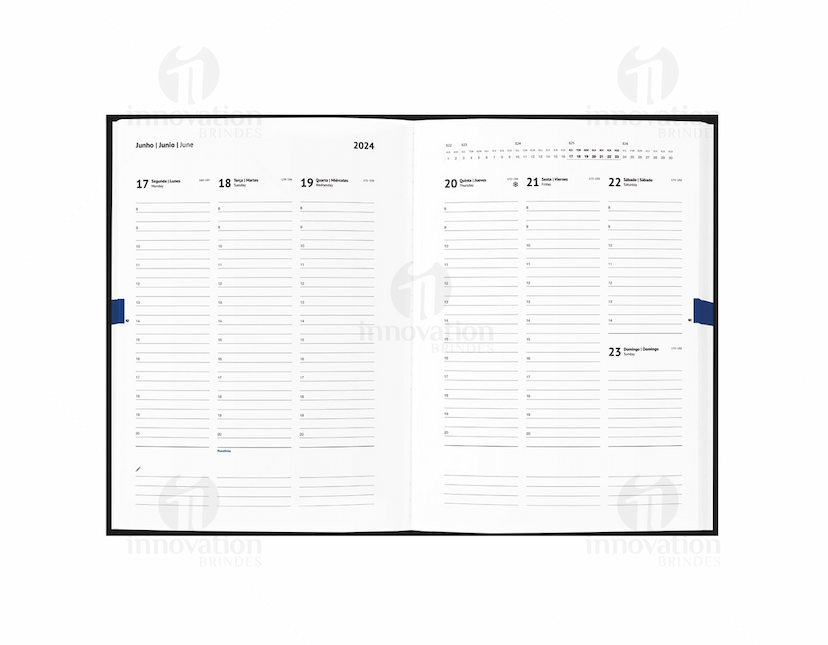 Agenda 2024 de couro marrom vintage, perfeita para organização no escritório. Com design elegante e espaço para anotações, é ideal para reuniões e compromissos. Adquira a sua hoje mesmo!