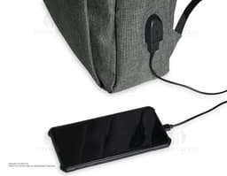 Mochila de nylon USB 21L - Ideal para viagens e negócios com estilo e praticidade. Com design moderno e elegante, esta