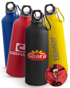 Squeeze de alumínio com capacidade de 550ml e mosquetão.