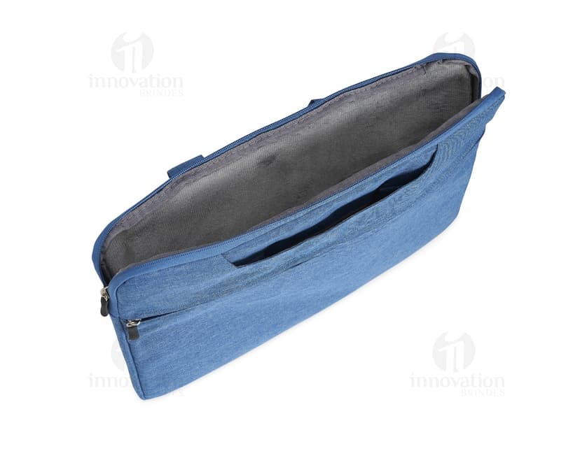 Bolsa para notebook 15,6" em couro preto, com alça transversal, zíper, bolsos e design moderno. Ideal para armazenar seus pertences com estilo e elegância enquanto viaja ou trabalha.