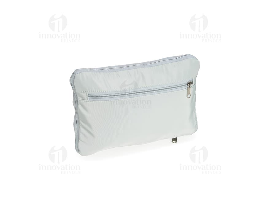 Bolsa Dobrável 35 litros em plástico moderno e elegante, com alça de mão e alças ajustáveis. Design prático e compacto, ideal para compras, viagens ou uso diário.