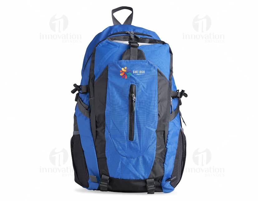 Mochila de nylon 28L: elegância e praticidade para suas viagens. Com design moderno e espaçoso, essa mochila é perfeita para quem busca estilo e conforto. Ideal para viagens, aventuras ao ar livre ou até mesmo para o dia a dia. Aproveite nossa promoção e garanta a sua!