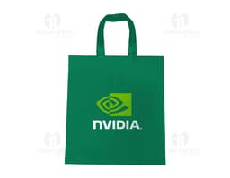 sacola de compras colorida e brilhante feita de TNT 80gr com design moderno e luxury, com cadeado, chave e etiqueta