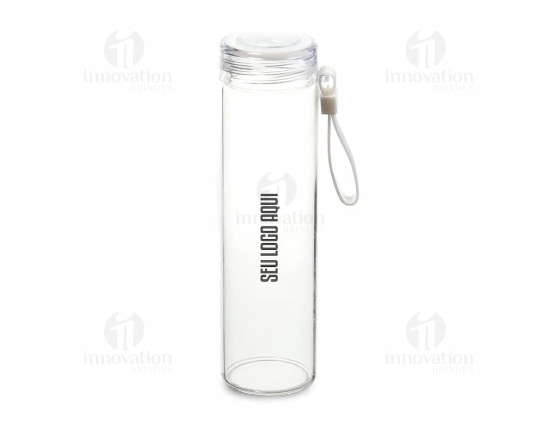 squeeze de vidro transparente de 500ml, design moderno e clean, contendo líquido dentro, com tampa prateada.