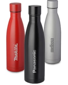 Garrafa Térmica 500ml - Ideal para manter suas bebidas geladas por mais tempo. Perfeita para viagens, prática e funcional. Adquira já a sua! #GarrafaTermica #500ml #BrindesPersonalizados