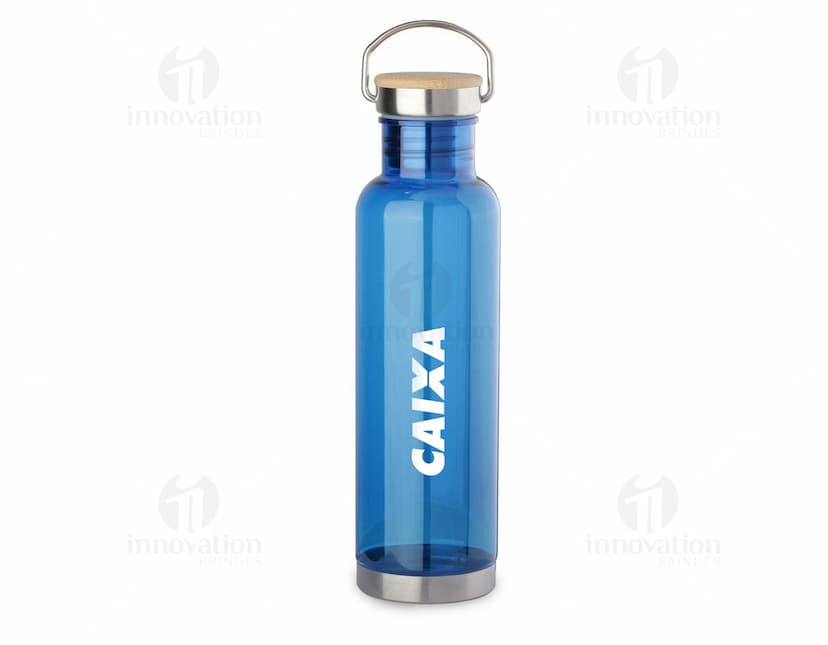 Garrafa plástica de 750ml em um fundo branco. A garrafa é transparente e possui tampa.