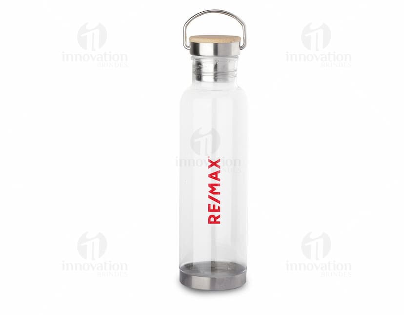 Garrafa plástica de 750ml em um fundo branco. A garrafa é transparente e possui tampa.