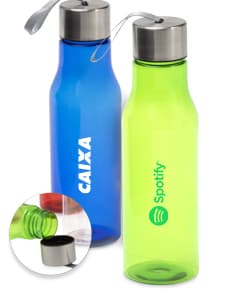 Garrafa plástica transparente de 600ml com tampa de rosca. A garrafa contém água potável e está limpa e fresca. Ideal para garantir hidratação e saúde, sendo um objeto de cuidado pessoal. A imagem reflete a necessidade de se manter uma vida saudável e hidratada.