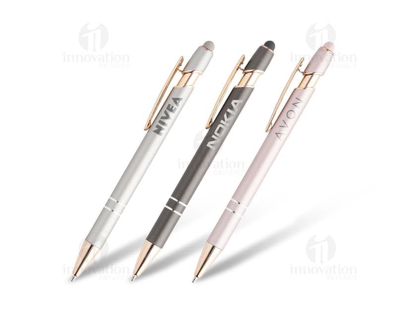 Caneta metal touch - Perfeita para escrita e uso de dispositivos touch screen, esta caneta elegante e sofisticada é a escolha ideal para escritório e negócios. Feita em metal de alta qualidade, oferece praticidade e estilo em um único produto. Garanta já a sua!
