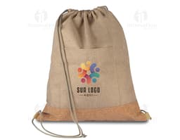 Saco mochila de papel em estilo vintage e antigo, com textura de papel envelhecido e desgastado. O saco está vazio e de cor
