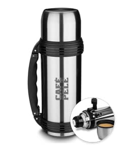 Garrafa térmica de 1,2 litros em metal cromado e preto, equipamento moderno e eletrônico para manter a temperatura de líquidos, ideal para uso em studio, trabalho ou hobby.
