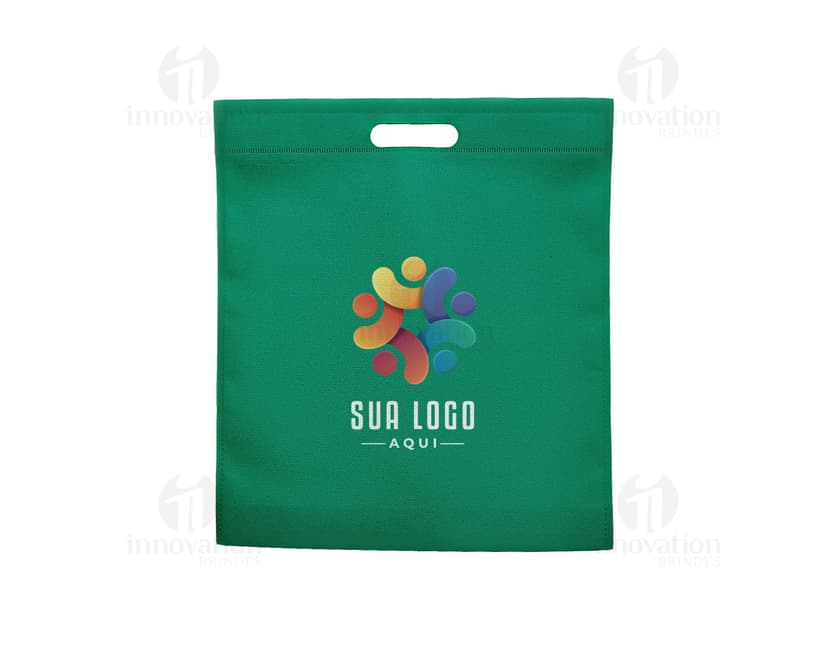 Sacola TNT com base expansível em 3D, vazia e colorida, ideal para ser utilizada em negócios, escritórios ou como embalagem de presentes.
