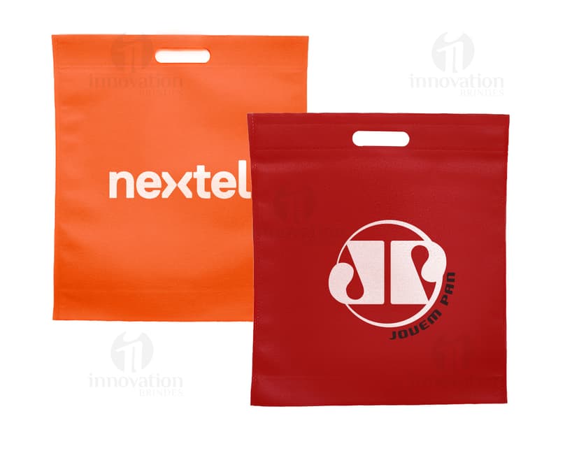 Sacola TNT com base expansível em 3D, vazia e colorida, ideal para ser utilizada em negócios, escritórios ou como embalagem de presentes.