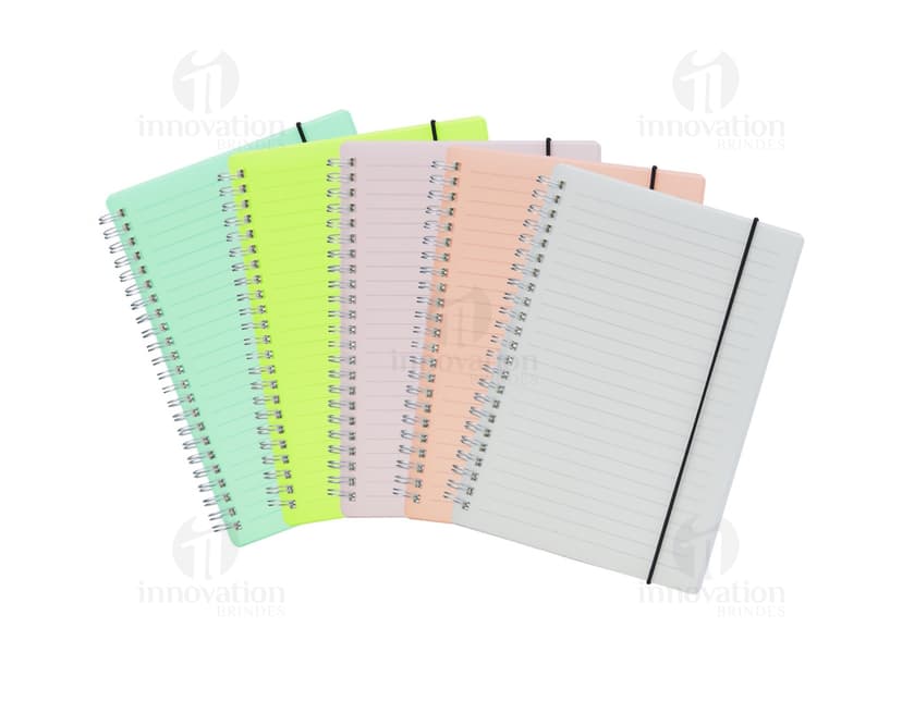 caderno a5 plástico 21x15 Personalizado