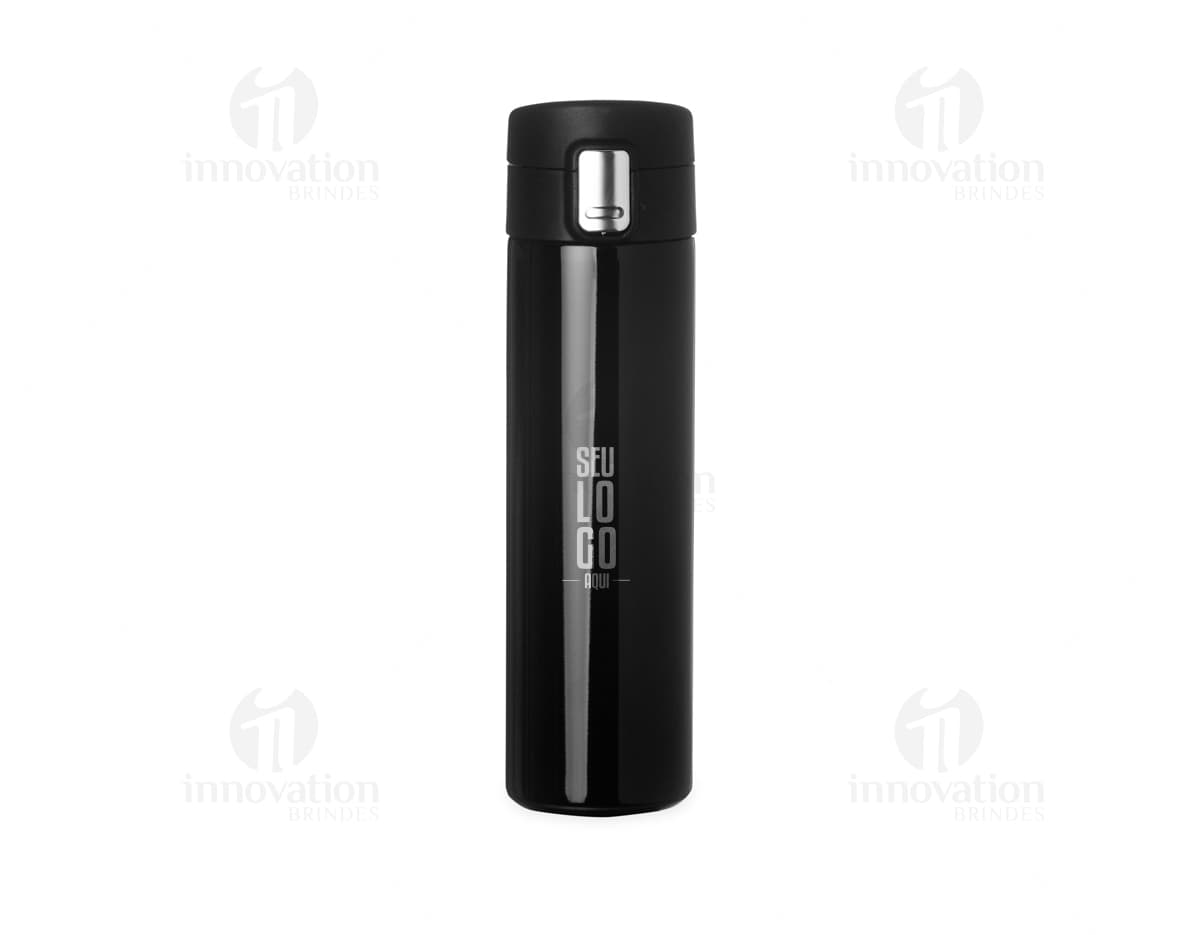 Garrafa de aço inoxidável de 400ml, container de metal prateado, equipamento de higiene, objeto de cuidado pessoal, produto de cosméticos, moderno e de alta tecnologia, com acabamento reflexivo, líquido preto, para aroma ou perfume, em close-up.
