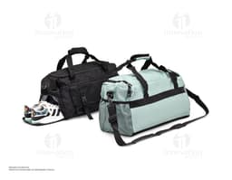 Bolsa esportiva de 39 litros em couro preto, com alça, zíper, elegante e moderna, ideal para viagens e esportes.