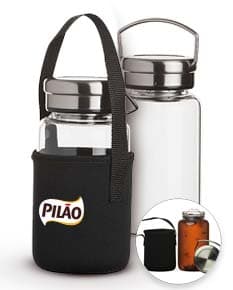 Garrafa de Vidro transparente com capacidade de 650ml.