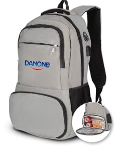 Mochila preta de couro com material reciclável e isolamento térmico, moderna e estilosa. Possui alça, zíper, bolso e espaço para armazenar objetos. Ideal para viagens, passeios e atividades esportivas.