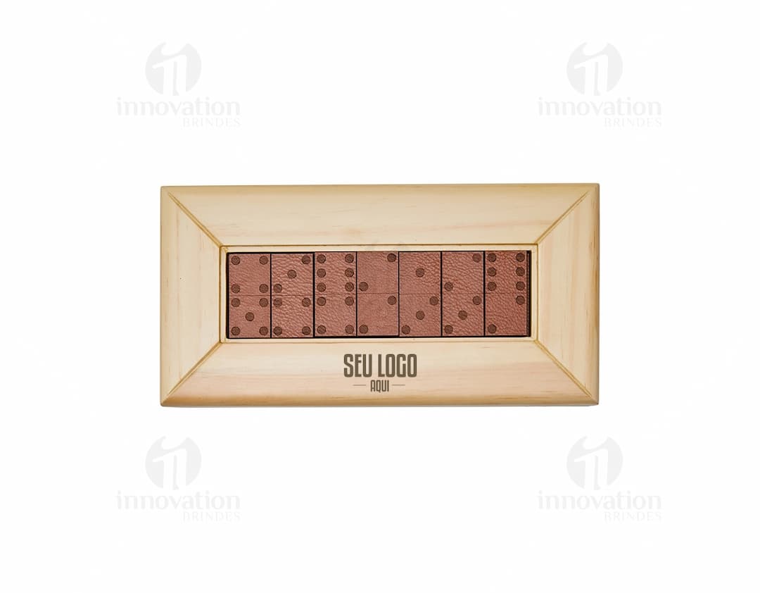 Foto de um Jogo de Dominó Premium em um fundo preto. O jogo é colorido e possui um design elegante, com peças em forma de chip eletrônico. As peças estão organizadas em um padrão vistoso, destacando-se as diferentes cores e números. É um item de entretenimento em formato de dominó, perfeito para momentos de diversão e relaxamento.