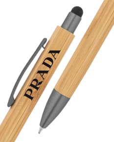 Caneta em bambu de alta qualidade, ecologicamente correta e elegante. Perfeita para presentear clientes e colaboradores. Personalize com a sua marca!