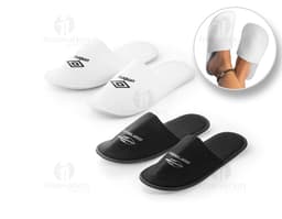 Chanclas de casa modernas y cómodas, en tonos de negro y gris. Con diseño elegante y tecnológico, ideales para la relajación