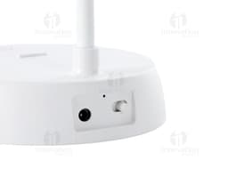 Luminária articulável de design moderno para iluminar seu ambiente de trabalho ou estudo. Com tecnologia avançada, é o