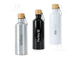 Garrafa de alumínio 500ml transparente, vazia e com tampa. A garrafa é feita de alumínio, é leve e resistente, ideal para
