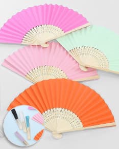 Leque de Bamboo Colorido e Moderno - Adicione um toque de elegância e estilo com nosso leque de bamboo vibrante. Perfeito para dias quentes e para se destacar em qualquer ocasião. Design único, cores vibrantes e alta qualidade. Garanta o seu!