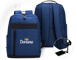 Mochila de nylon preta com capacidade de 21 litros, com detalhes em couro. Possui compartimento para USB, alças, zíper
