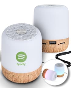Caixa de som multimídia de alta qualidade, ideal para brindes corporativos! Perfeito para transmitir sua marca de forma inovadora. Aproveite o som de alta definição em um design elegante e moderno. Surpreenda seus clientes e colaboradores com um presente incrível. Aproveite nossas opções de personalização e destaque-se no mercado. Entrega rápida e garantida.Pedido mínimo de 50 unidades. Entre em contato!
