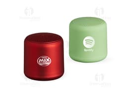 Caja de sonido Bluetooth negra y plateada, con diseño moderno y compacto. Hecha de material metálico y plástico, posee