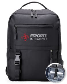Mochila de Nylon 23 Litros preta em estilo moderno, com design 3D e textura de tecido. Possui espaço para transporte de equipamentos e objetos, ideal para negócios e viagens.