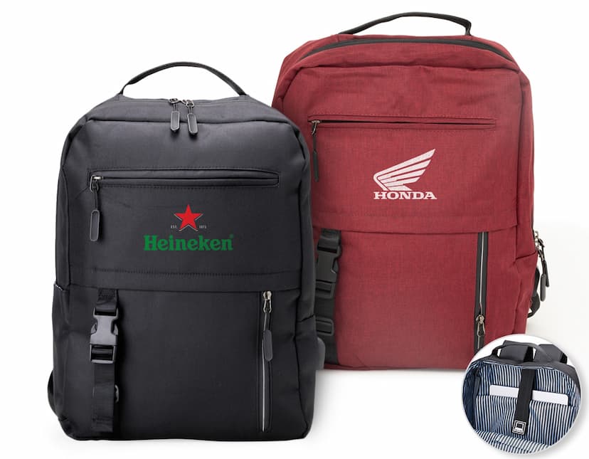 Mochila de Nylon 23 Litros preta em estilo moderno, com design 3D e textura de tecido. Possui espaço para transporte de equipamentos e objetos, ideal para negócios e viagens.