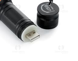 lanterna led recarregável com entrada USB, possui dispositivo eletrônico, aparelho de fotografia, conexão digital, cabo de
