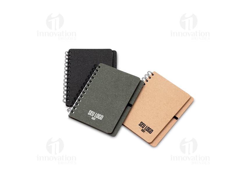 Caderneta Kraft B6 com porta caneta - Ideal para anotações e organização do seu dia a dia. Feita em material ecológico, possui espaço exclusivo para caneta. Perfeita para presentear ou usar no trabalho. Adquira já a sua!