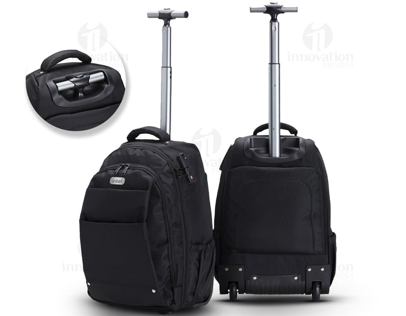 Mochila 27 Litros com Rodinhas preta de couro, equipamento moderno e elegante, com alças, zíper, fivela e rodinhas para fácil transporte. Ideal para viagens, negócios e uso pessoal.