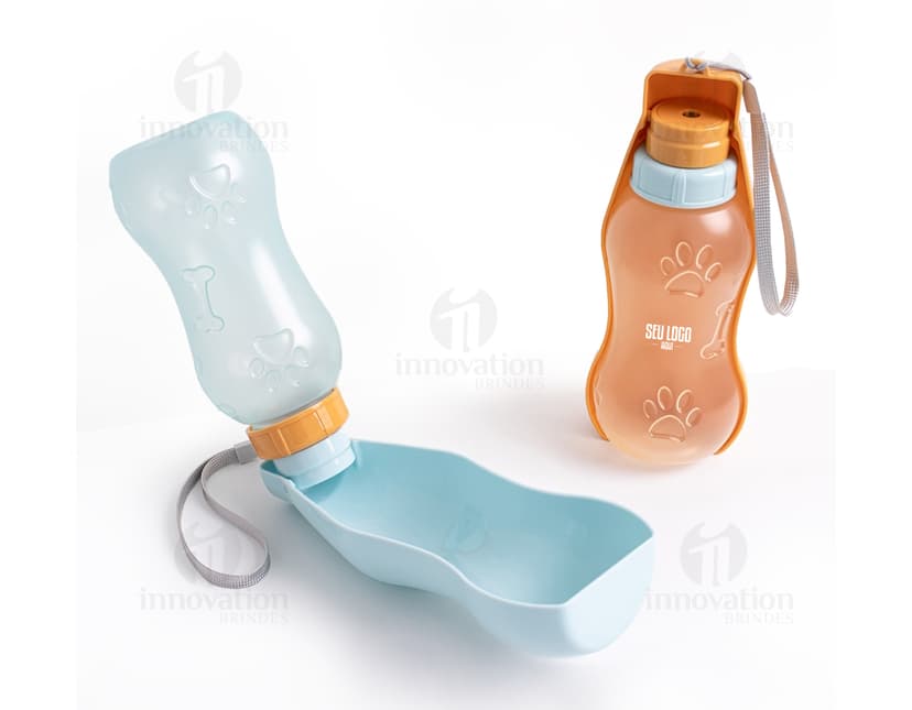 Garrafa Bebedouro Pet 400ml: Ideal para manter seu animalzinho hidratado durante passeios e viagens. Prático e resistente, perfeito para cães e gatos. Adquira já o seu!