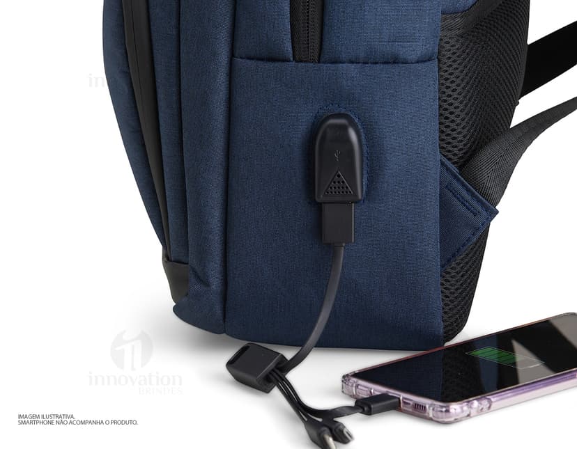 Mochila de poliéster 29 litros, perfeita para suas viagens de negócios ou passeios. Feita com material resistente, possui um design moderno e elegante. Com diversos compartimentos e alças ajustáveis, é o acessório ideal para quem busca praticidade e estilo. Leve, prática e espaçosa, essa mochila é o companheiro ideal para suas jornadas, seja a trabalho ou lazer. Adquira já a sua e esteja preparado para qualquer destino!