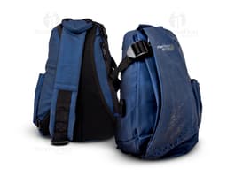 Mochila de ombro USB preta de couro para homem, estilo moderno e acessório de viagem. Com zíper, alça e bolsos para