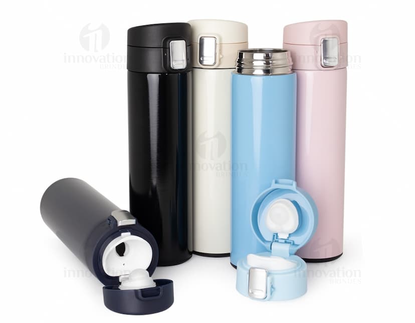 Garrafa térmica inox de 450ml com trava, em metal prateado e design moderno.