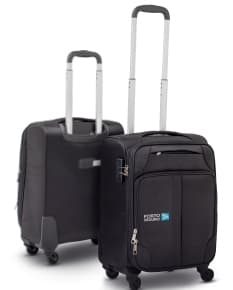Mala de Bordo 47 Litros em metal cromado, com fecho de segurança e alça retrátil. Possui dispositivo de comunicação e display eletrônico, ideal para viagens de negócios. Confeccionada em aço resistente, moderna e segura.