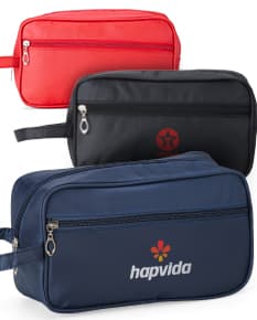 Nécessaire de Poliéster: perfeita para organizar seus objetos de forma prática e elegante. Feita em material resistente e moderno, com alça para transporte e fecho em fivela. Ideal para viagens ou uso diário. Adquira já a sua!
