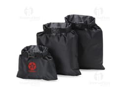 Kit saco impermeável: o acessório perfeito para famílias que adoram se aventurar ao ar livre. Com design fashion e cores