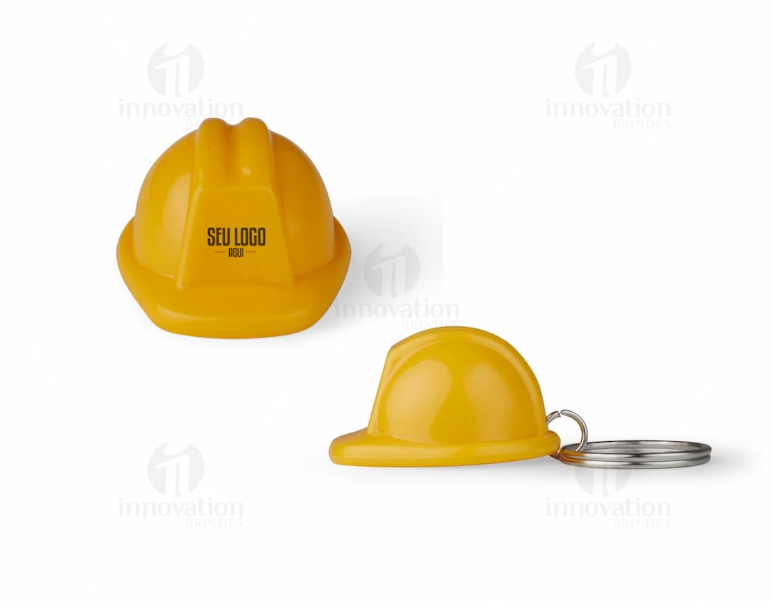 Chaveiro capacete EPI: Adicione segurança e proteção ao seu dia a dia com esse chaveiro em formato de capacete de EPI. Perfeito para quem trabalha na indústria da construção ou engenharia. Feito de plástico resistente, ideal para carregar as suas chaves com estilo e segurança. Adquira já o seu!