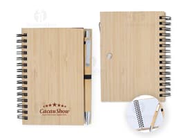 Caderneta em bambu com caneta: a combinação perfeita de sustentabilidade e praticidade para o seu dia a dia no escritório.