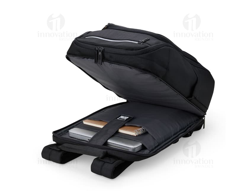 Mochila 23L preta com detalhes em couro, estilo vintage e moderno. Perfeita para viagens e negócios, possui alça, fecho eletrônico, compartimentos para equipamentos eletrônicos e câmera.