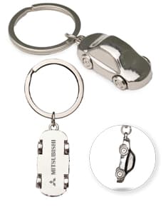 Chaveiro de metal cromado, com cadeia e fecho de segurança. Acessório elegante e seguro para suas chaves. Ideal para manter suas chaves acessíveis e protegidas. Adicione um toque de estilo ao seu dia a dia. Acesse com facilidade e mantenha suas chaves sempre seguras com este chaveiro de metal resistente. Um símbolo de sofisticação e praticidade. Perfeito para manter suas chaves organizadas e protegidas. Adquira já o seu chaveiro de metal!