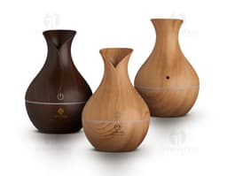 Umidificador com LED - Aperfeiçoe seu ambiente com elegância e estilo! Este umidificador em formato de vaso de cerâmica traz